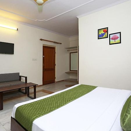 Oyo 6708 Holiday Heaven Resort Dzsaipur Kültér fotó